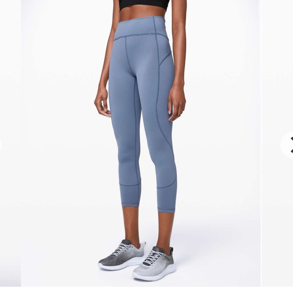 Lululemon In Movement Tight  *Everlux in Oasis blue
